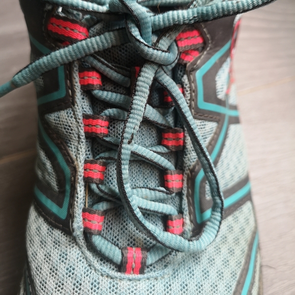 Columbia Techlite Hiking Shoes - Picture 5 of 8